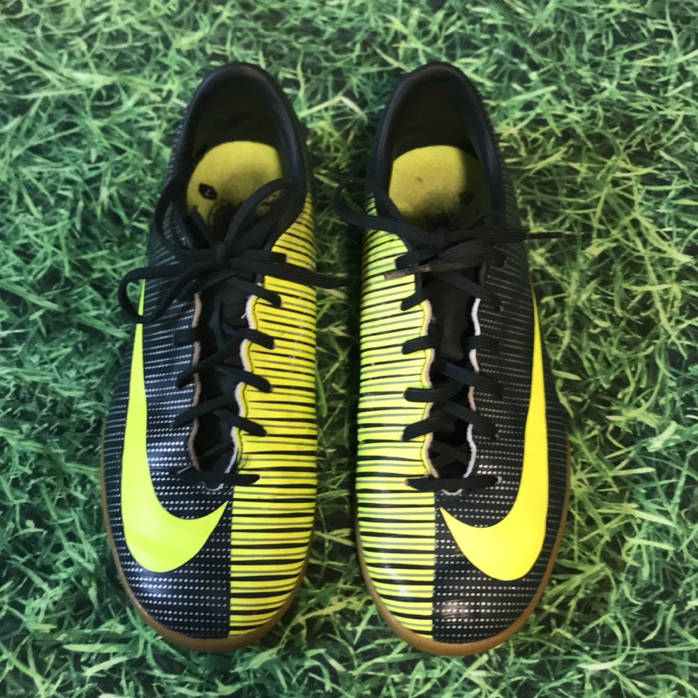Nike Mercurial CR7 Victory VI Indoor Shoes